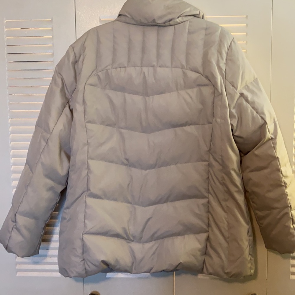 Calvin Klein down puffer jacket - Picture 2 of 4